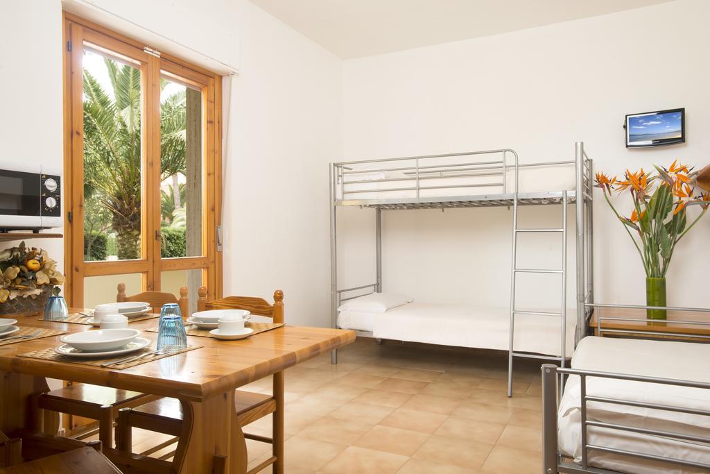 Oasis Apartahotel