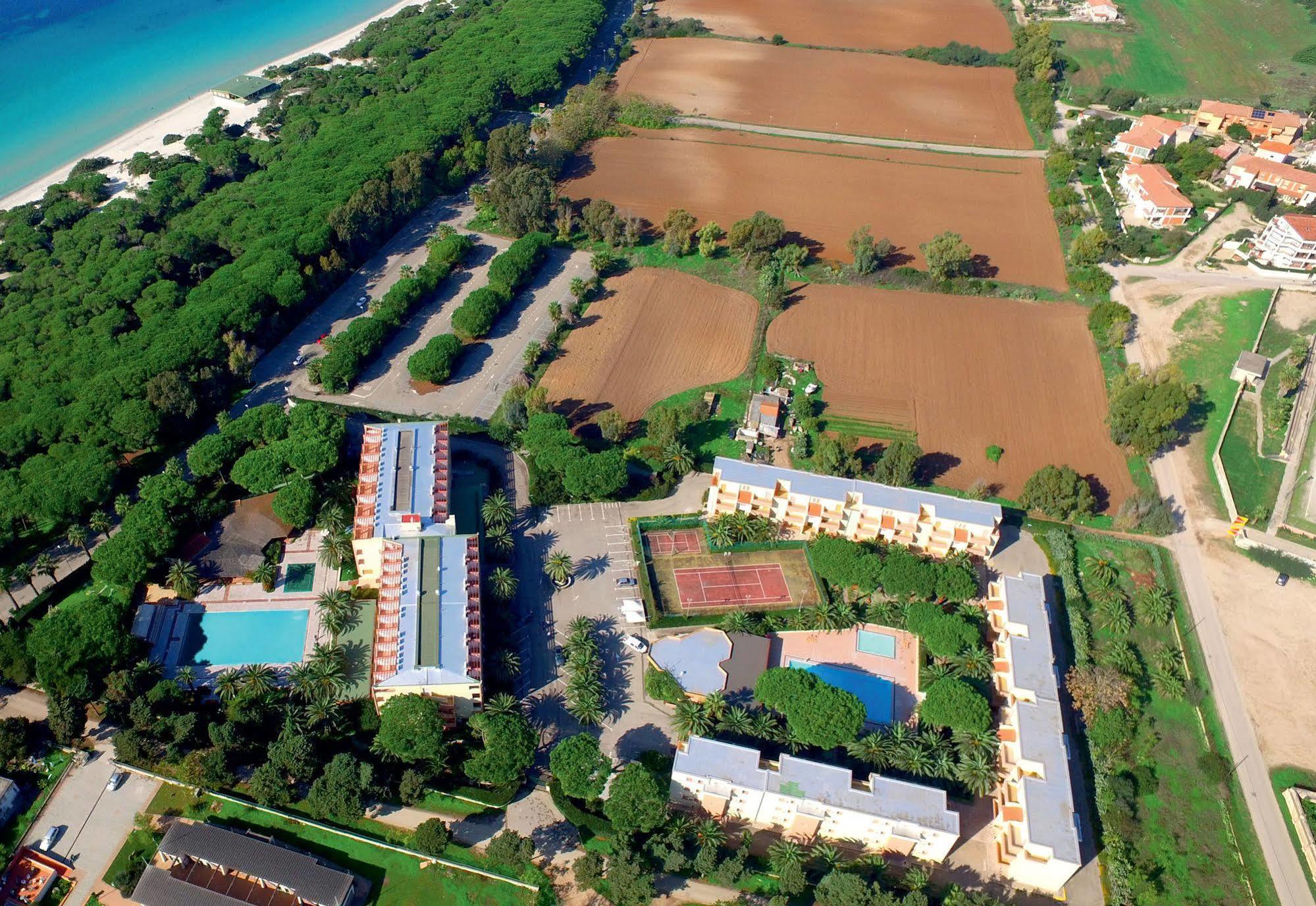 Oasis Apartahotel 2*