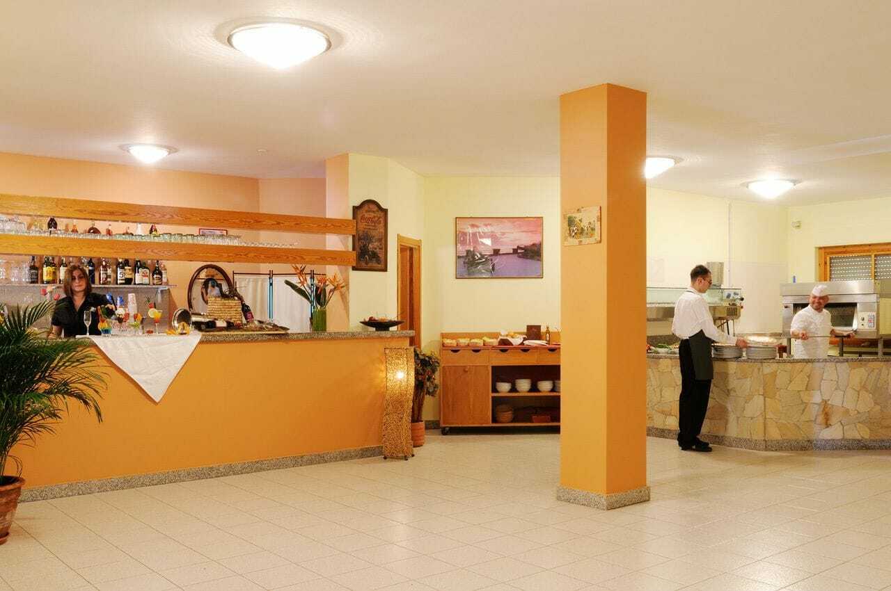 Apartahotel Oasis 2*
